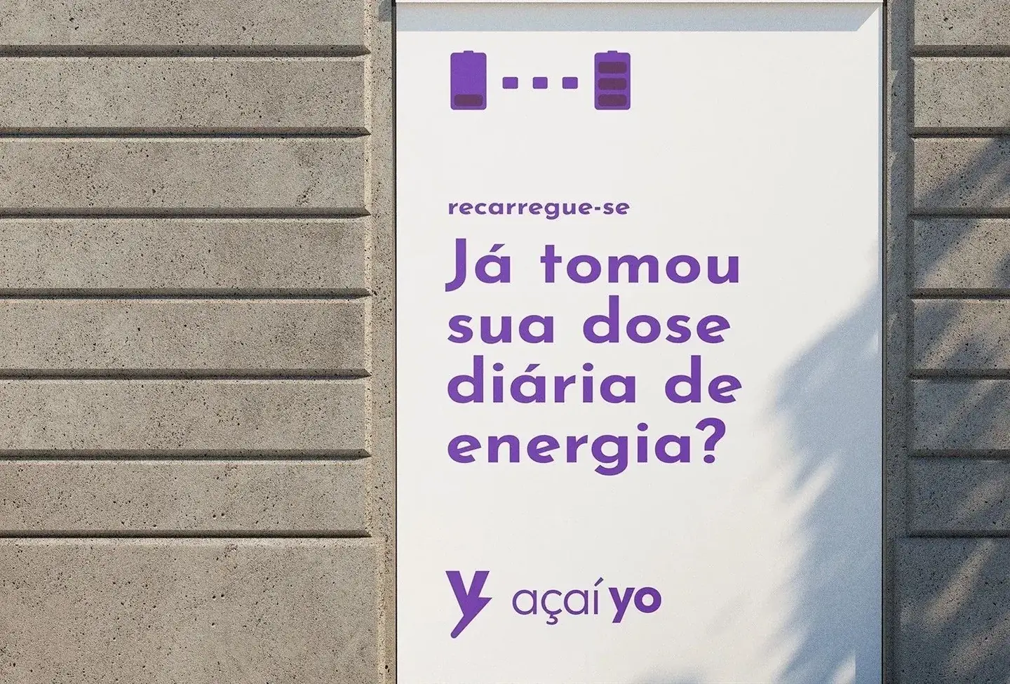 Outdoor com a frase Já tomou sua dose diária de energia